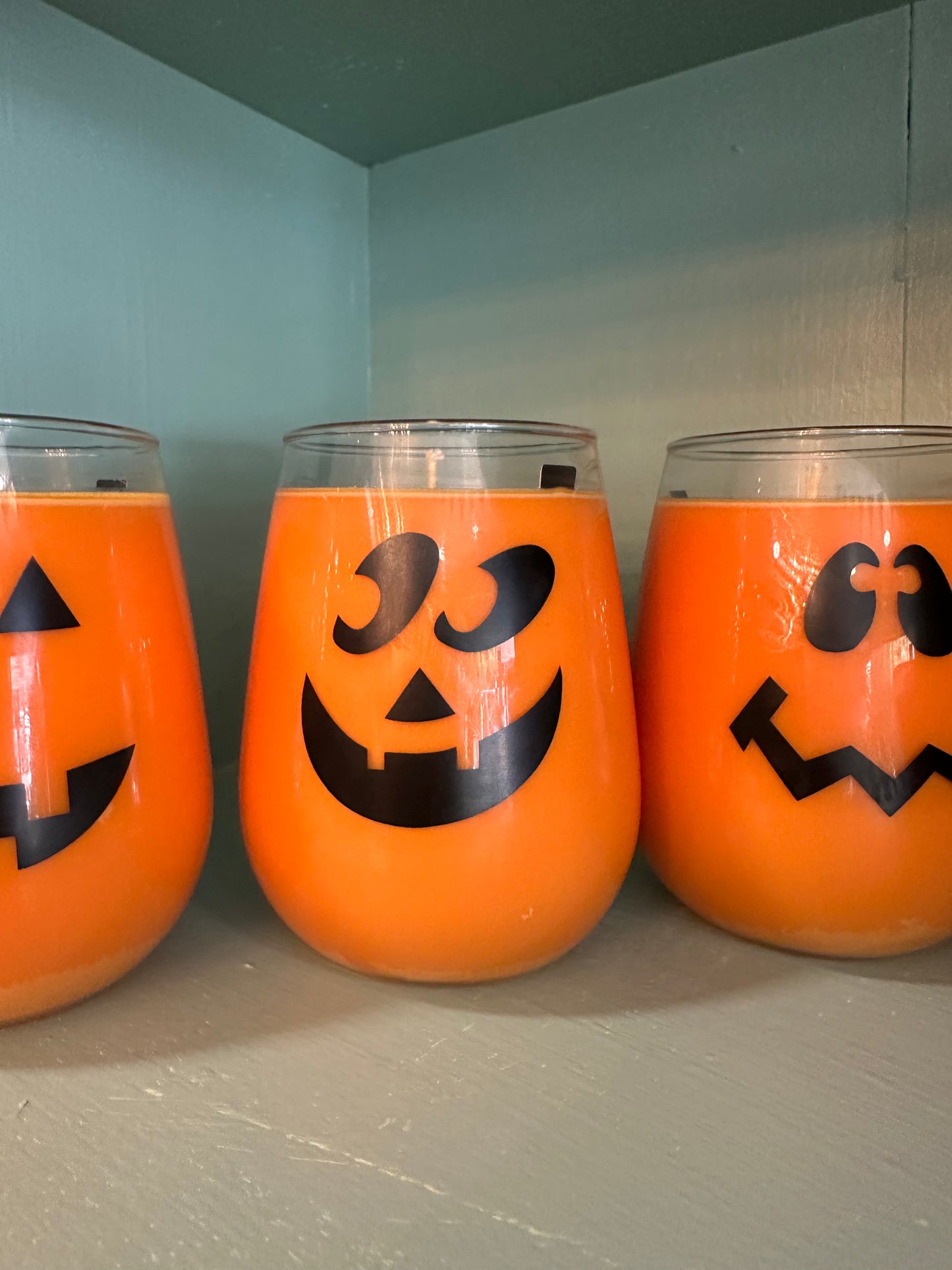 City of Halloween, SC Jack-o-lantern Candle