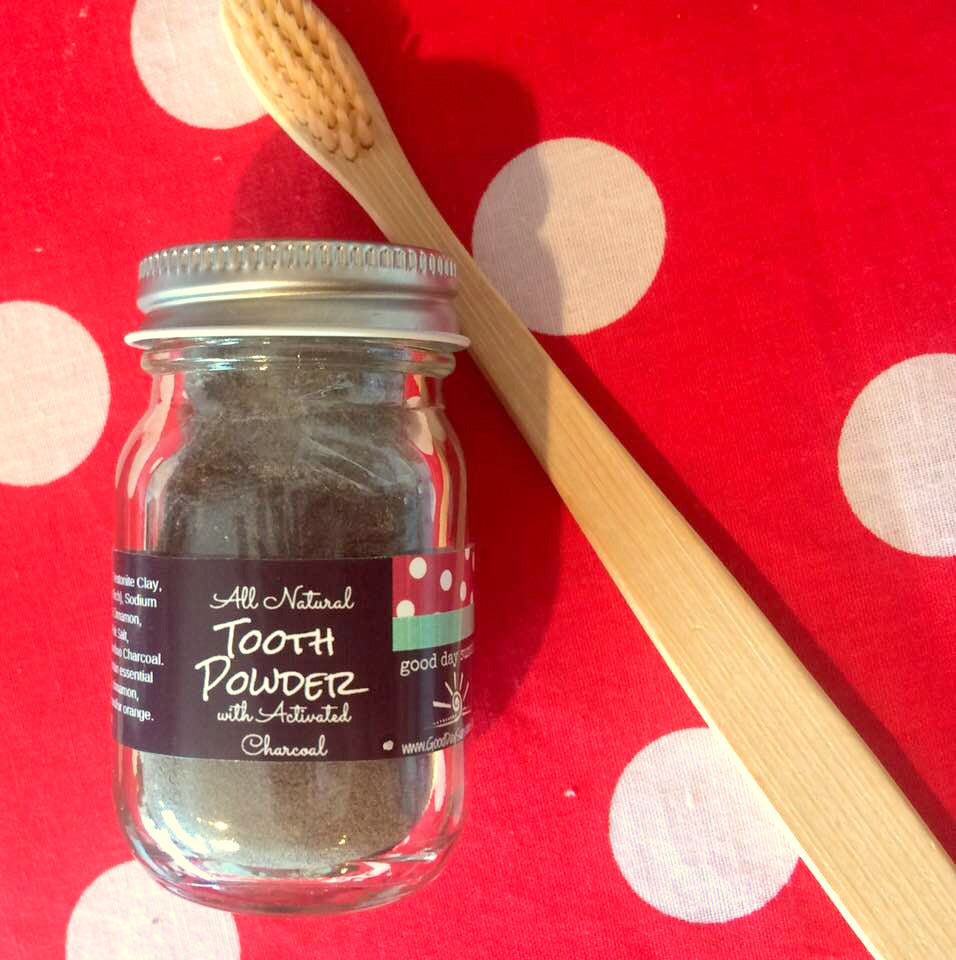 Tooth Powder - Activated Charcoal and Bentonite Clay Toothpaste