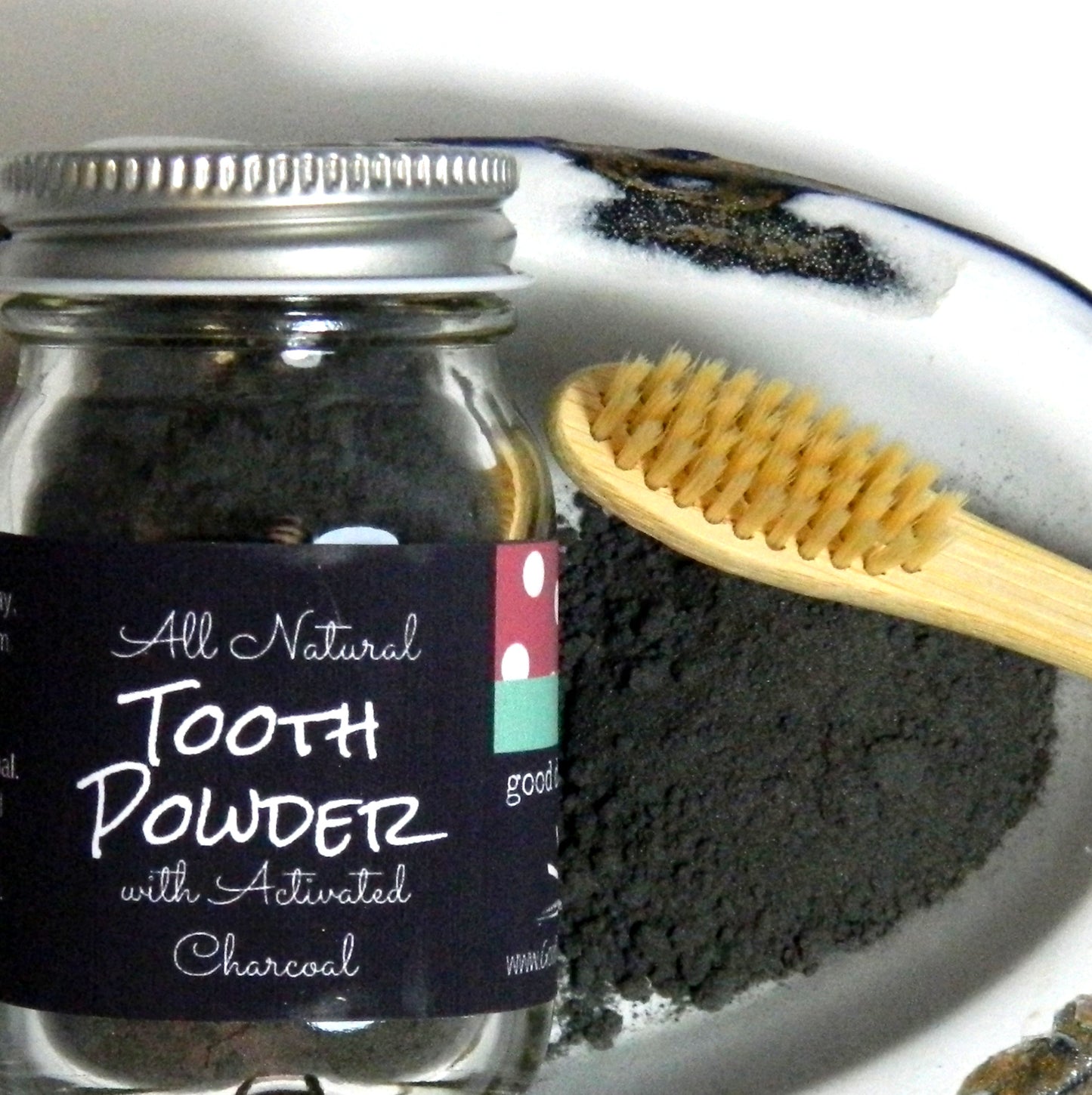 Tooth Powder - Activated Charcoal and Bentonite Clay Toothpaste