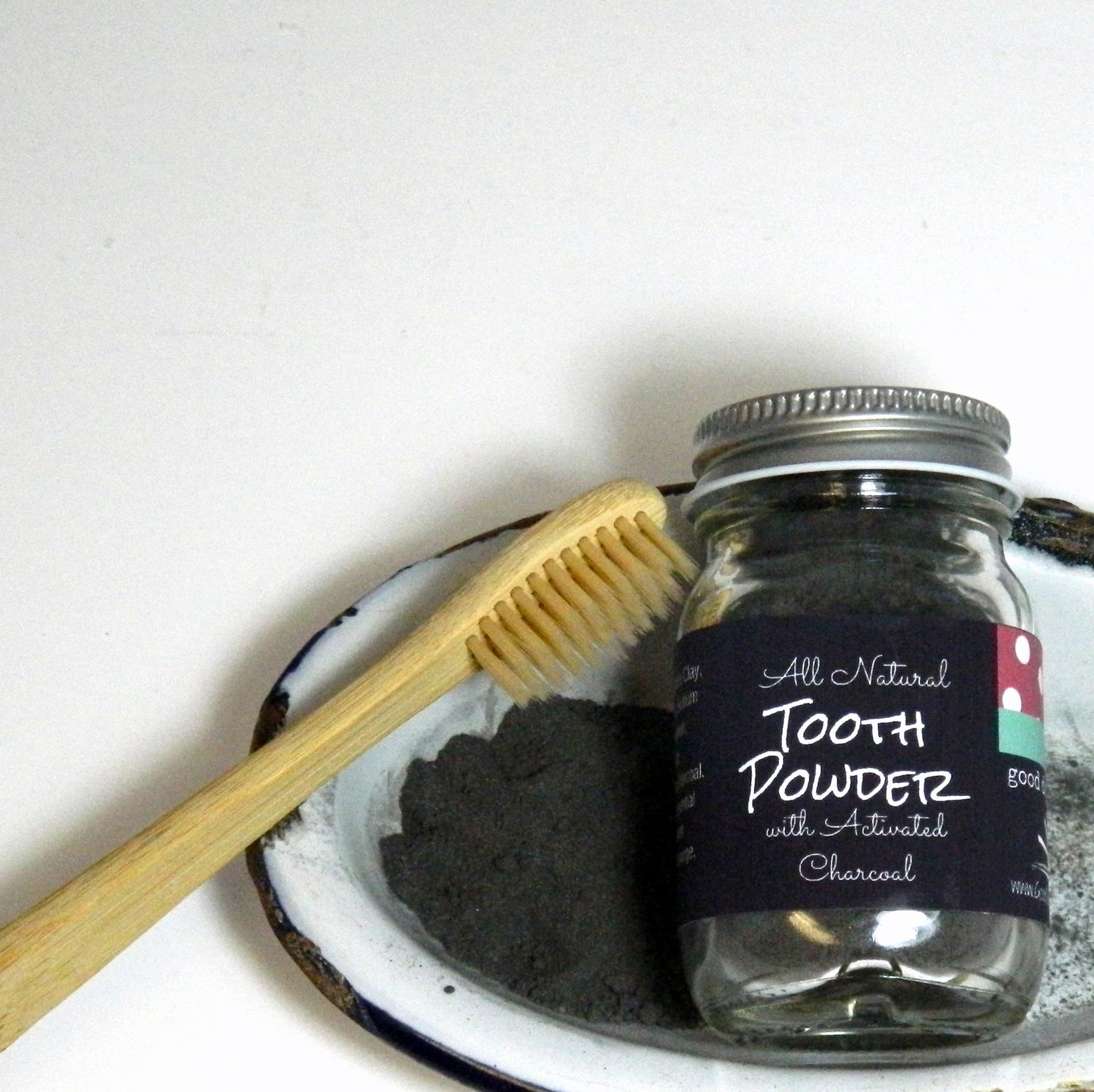 Tooth Powder - Activated Charcoal and Bentonite Clay Toothpaste